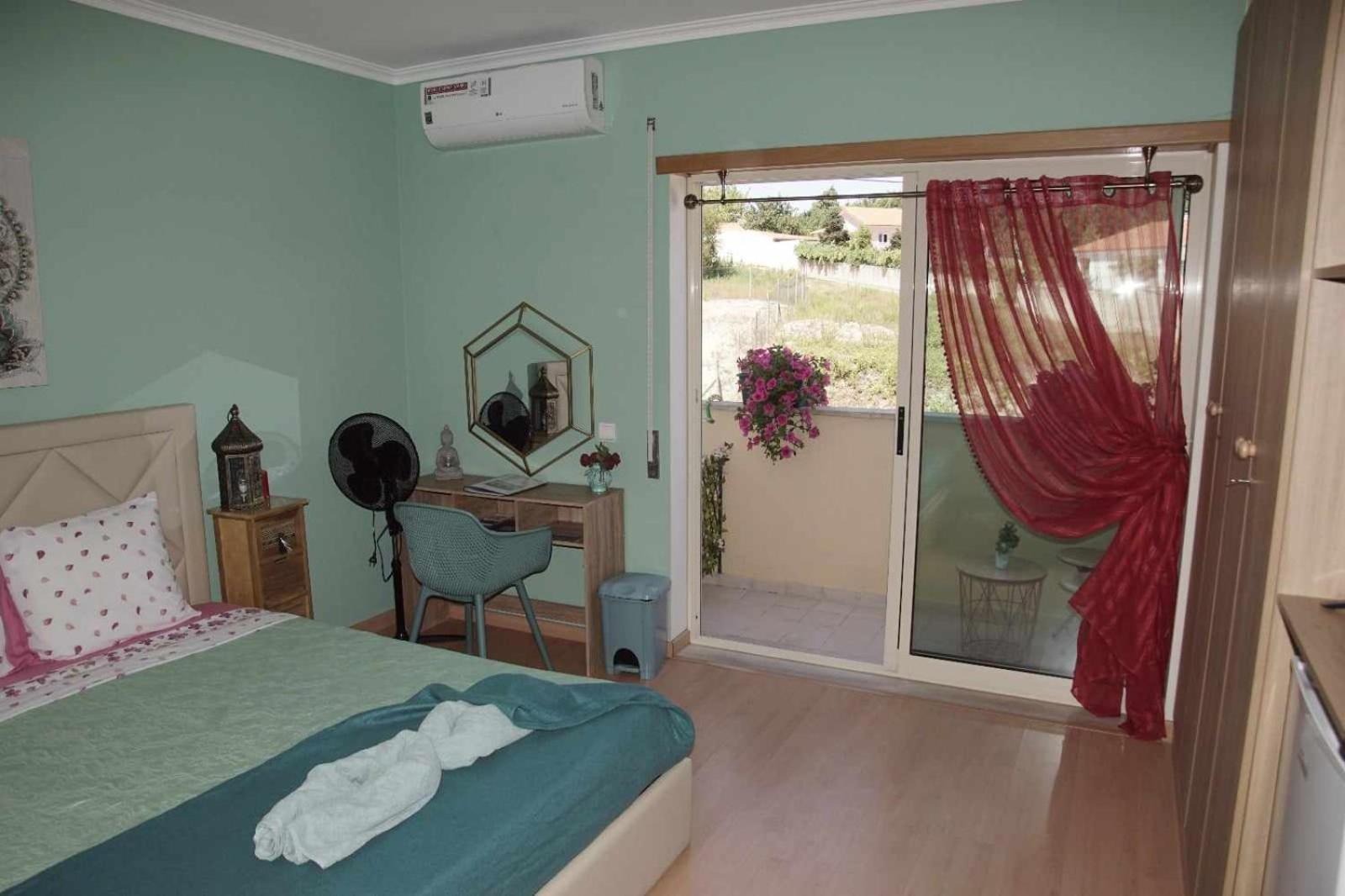 Quartos Confortaveis Em Casa Proximo Ao Mosteiro Batalha Exteriér fotografie